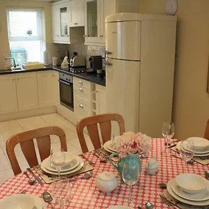 holiday-home-killarney-town-house.hotel-killarney.com/